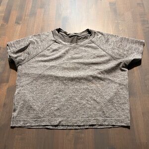 Swiftly Tech Cropped Short Sleeve Shirt